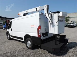 2023  Dodge 3500 Versalift Vantel